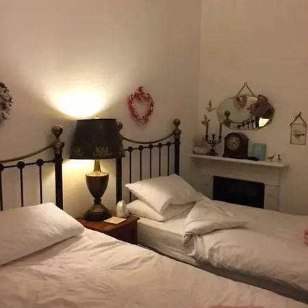 5 Star Beautiful & Vintage, Spacious Apt In Chic Location! Edimburgo Exterior foto