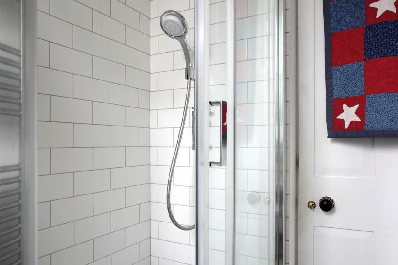 5 Star Beautiful & Vintage, Spacious In Chic Location! Apartamento Edimburgo
