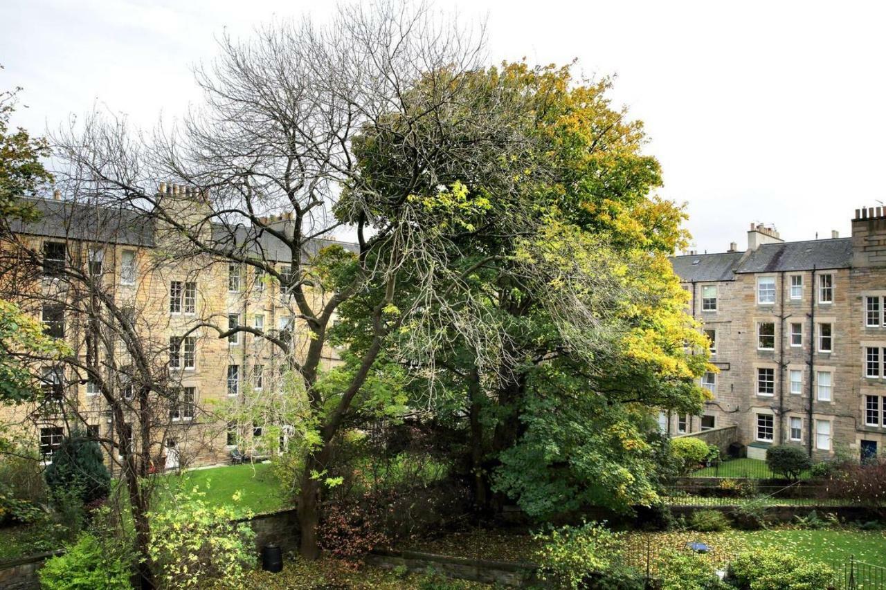 Apartamento 5 Star Beautiful & Vintage, Spacious In Chic Location! Edimburgo