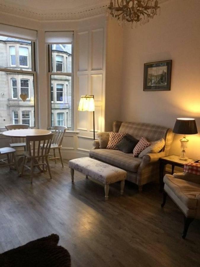 5 Star Beautiful & Vintage, Spacious In Chic Location! Apartamento Edimburgo